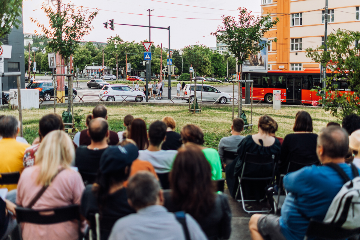 Opéra Concrète – Čakanie v troch dejstvách